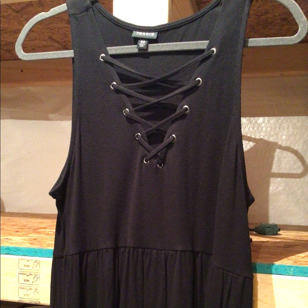 TORRID black lace up top sleeveless never worn size 0